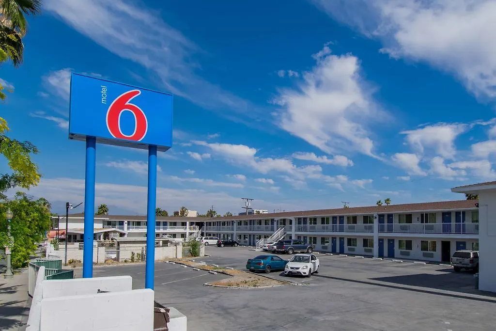 Hotel Motel 6-San Bernardino, Ca - Downtown